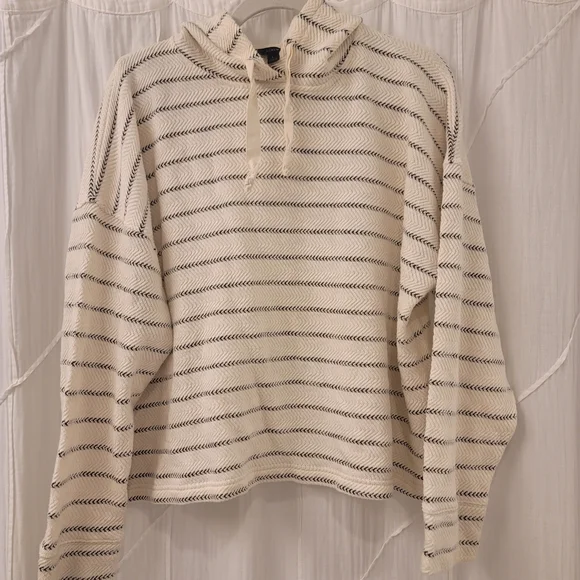 J Crew Herringbone Zigzag Hoodie - Picture 2 of 4